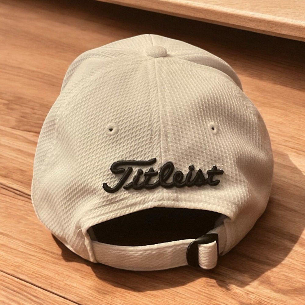 Titleist Front & Back Logo Embroidered Adjustable Strap Cap! - Picture 5 of 8